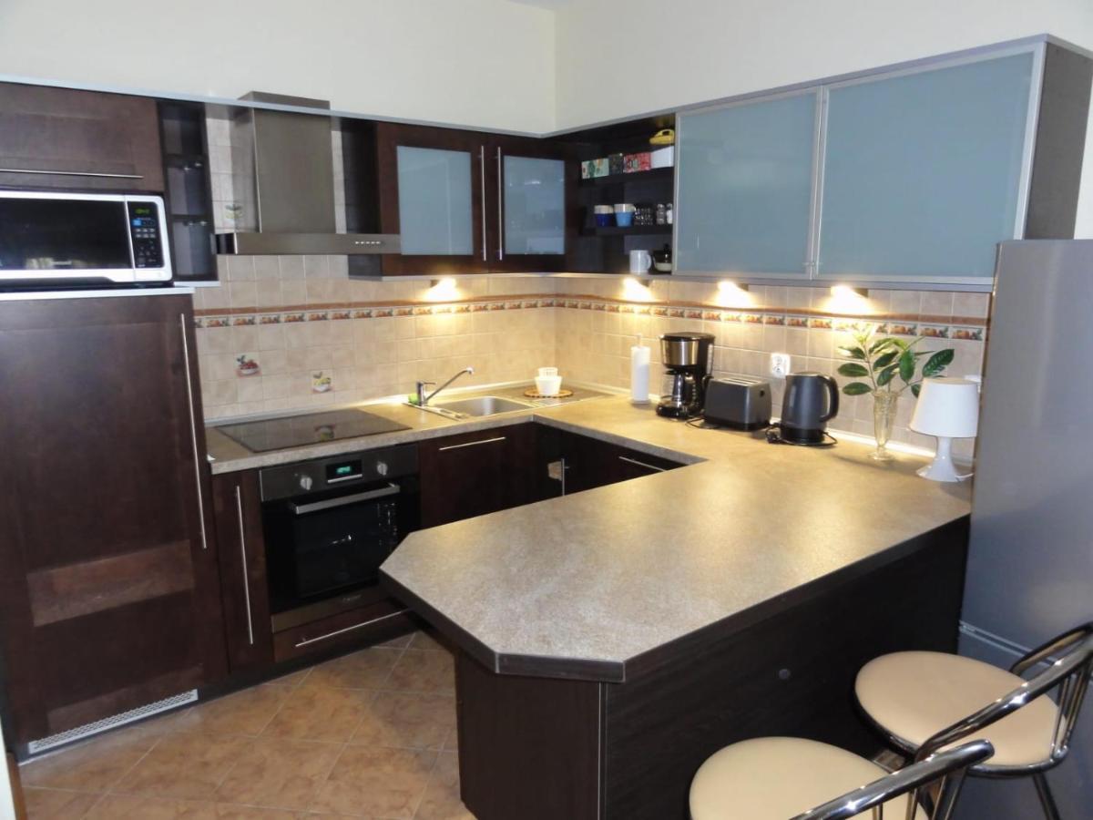 Apartement Basti Поберово Экстерьер фото